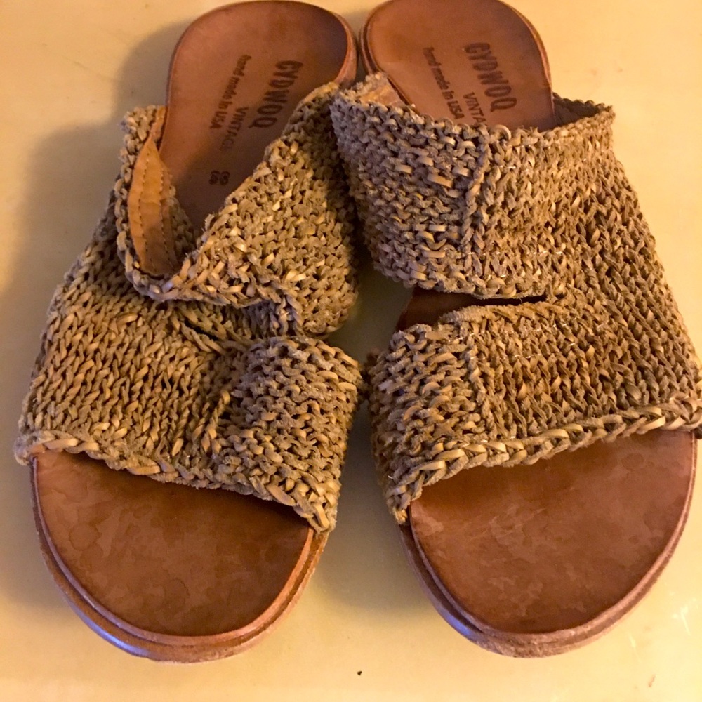 Cydwoq brave vintage knitted leather sandals camel size 38